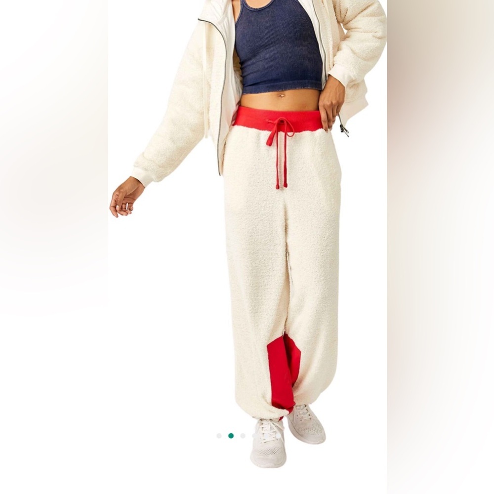 Free People Cuddle Up Joggers Ivory EUC - Picture 4 of 10